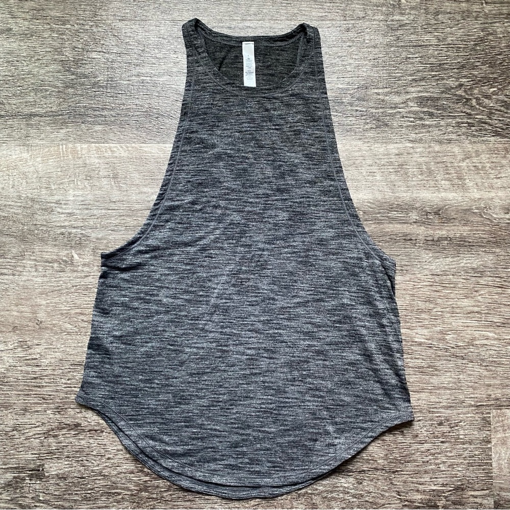 Lululemon tank 4
